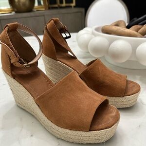 Universal Thread Brown Wedge Sandals